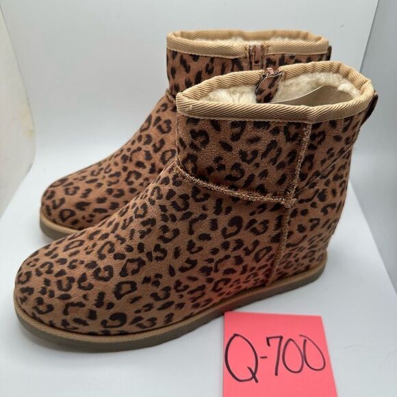 Dunes Karma Comfort Booties Womens Faux Suede Memory Foam Faux Fur Line 9 LEOPAR - Picture 3 of 7